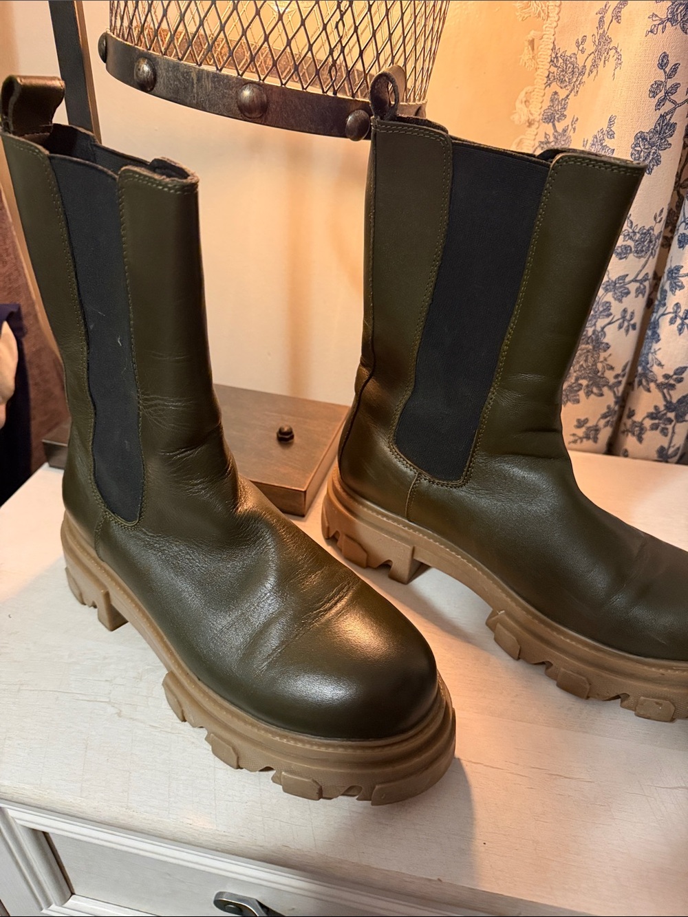 Steve Madden Echo Chelsea Platform Boots Size 10m